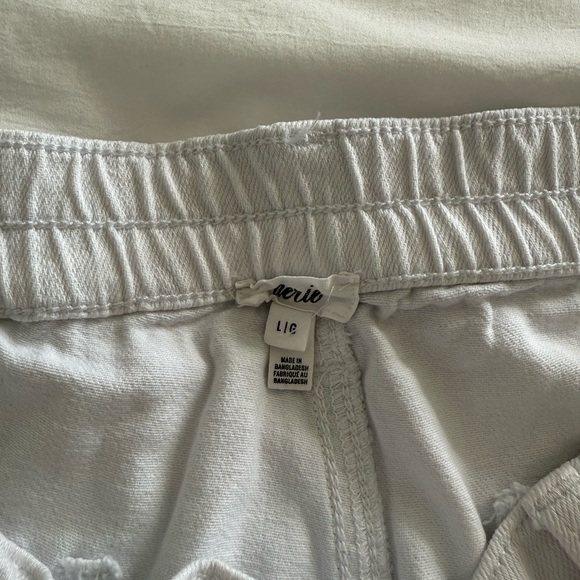 Aerie Light Denim Frayed Hem Shorts - Picture 3 of 3